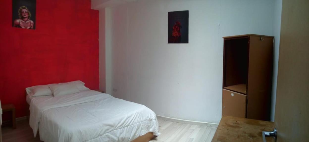 Bauhouse Backpacker Hostel Cuenca Exterior photo